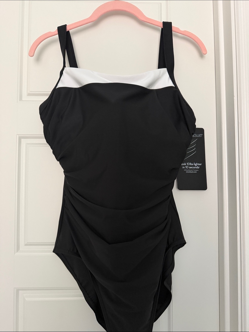 MIRACLESUIT DD-Cup Kara One Piece in Colorblock size 14DD black/white NWT cruise